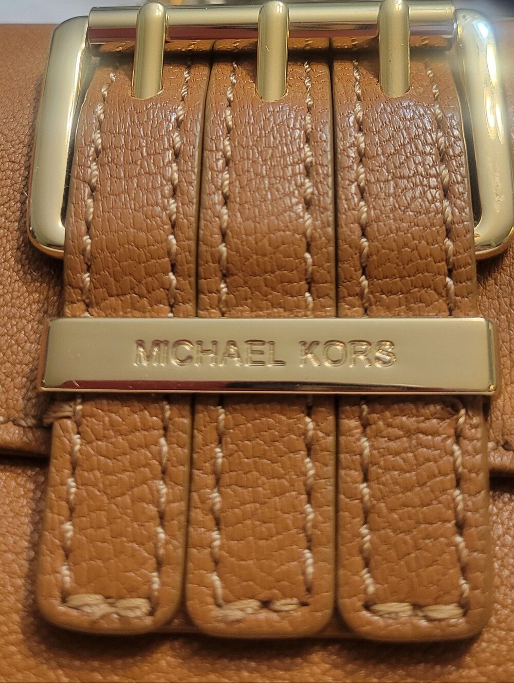 MICHAEL Michael Kors Gansevoort Carry All Wallet - Picture 9 of 9